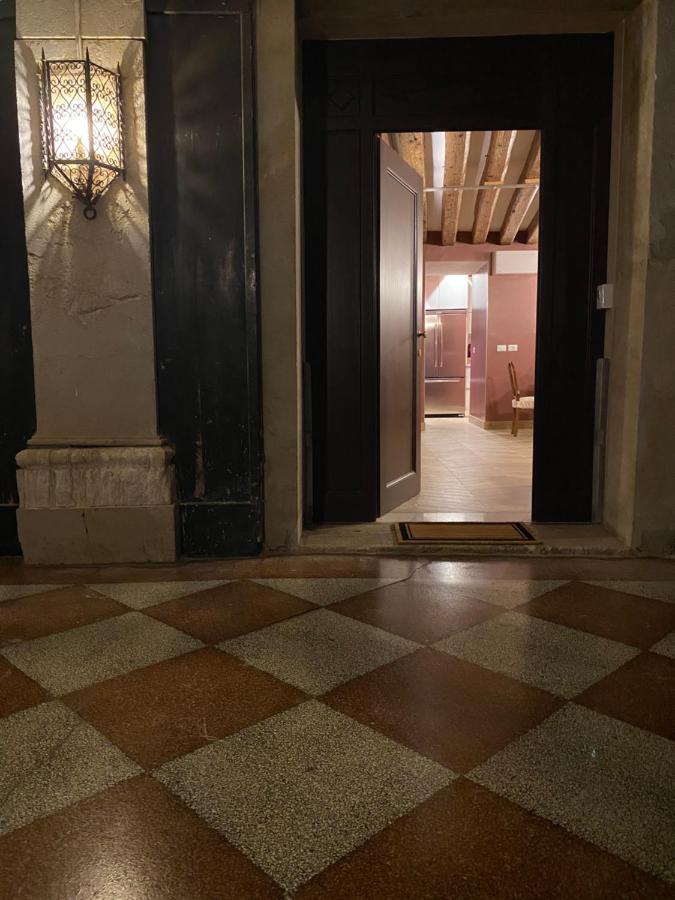 Dimora Contarini Charm On Grand Canal Apartment Venice